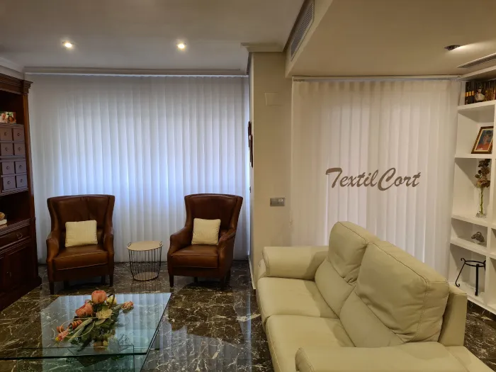 Cortina Duomo en posición cerrada