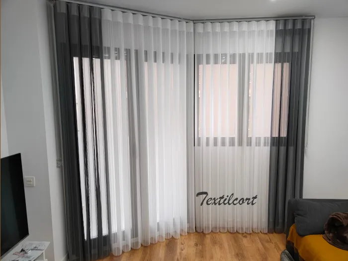 Cortina Duomo bicolor blanco y gris