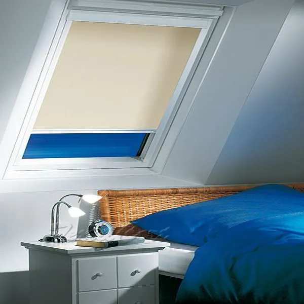 Foto de estor Enrollable opaco beig.