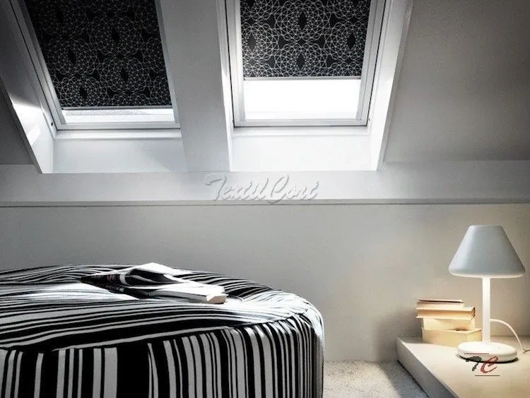 Foto de estores Enrollable Black Out decorados