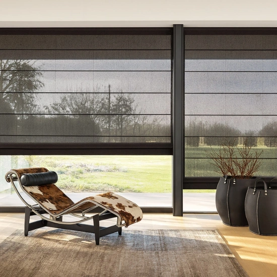 Foto detalle estores plegable visillo en gris oscuro