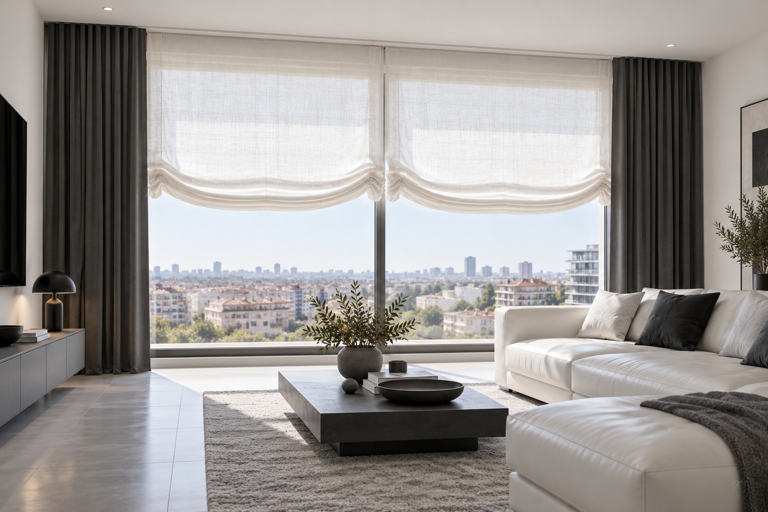 Moderno minimalista salon con estores paqueto y cortinas
