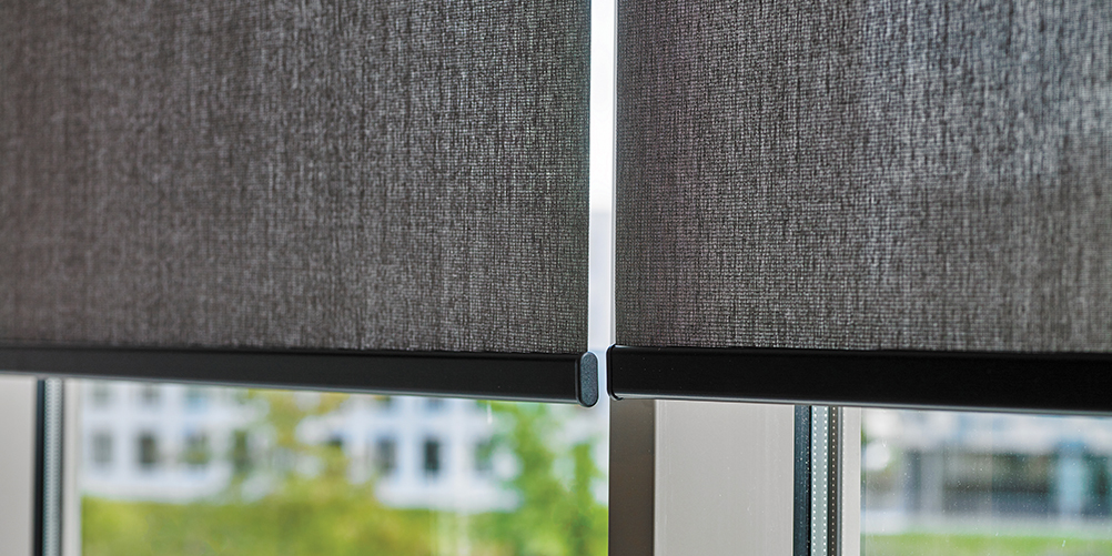 Foto de ambiente de cortinas estores enrollables de Mermet 16