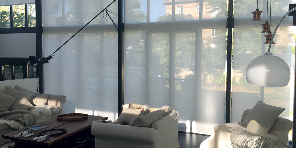 Foto de ambiente de cortinas estores enrollables de Mermet 20