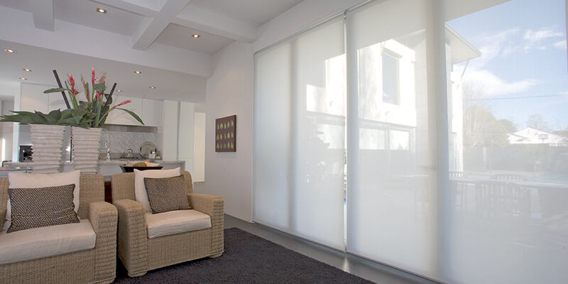Foto de ambiente de cortinas estores enrollables de Mermet 9