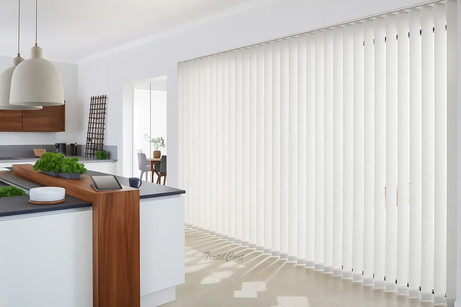 Cortina vertical 34 blanca en cocina